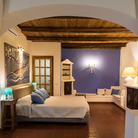 Palmasera Charming - &