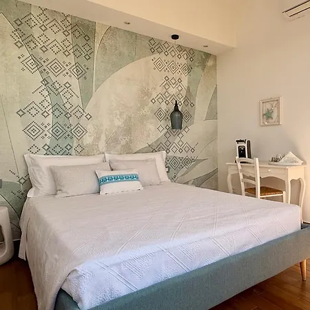 Palmasera Charming - &