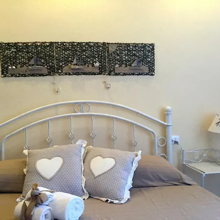 Palmasera Charming Bed & Breakfast