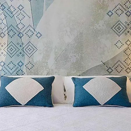 Palmasera Charming - &